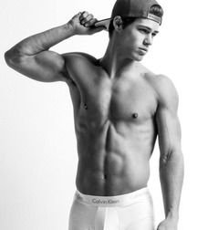 Twinks  188 593af8fca9190.jpg