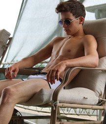 twinks  189 593bde542f7ee.jpg
