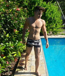 Twinks  190 593f0bfe97a79.jpg