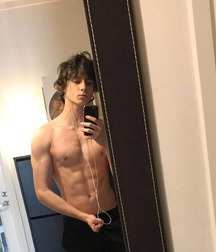 Twinks  190 593f0c722bef9.jpg