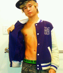 Twinks 193 593fadb5dce0c.jpg