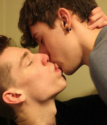 Twinks  197 594100f67d078.jpg