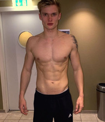 Twinks  2001 594682833e5bc.jpg