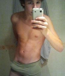 Twinks  203 59490f7a648b5.jpg