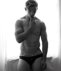 Twinks 213 595800788b433.jpg