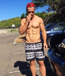 Twinks 213 59580092351f8.jpg