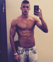 Beautiful and sexy boys 134 595a163f4fee8.jpg