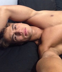 Beautiful and sexy boys 136 595a195b5678f.jpg