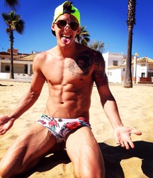 Twinks 214 595a24de000a4.jpg
