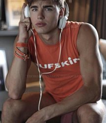 Twinks 215 596138c29b61b.jpg