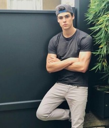 Twinks 220 5961f79bef028.jpg