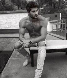 Beautiful and sexy boys 139 596260c720dc2.jpg