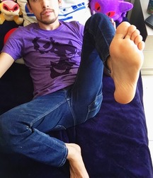 Boys's feet 65 596ca224c9861.jpg