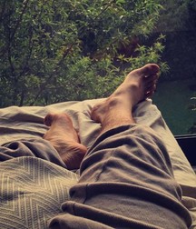 Boys's feet 65 596ca25b7fc39.jpg