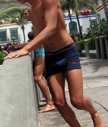Boys's feet 66 596ca5a4013b4.jpg
