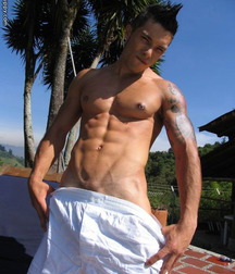 Twinks 230 5979d1e8d197f.jpg