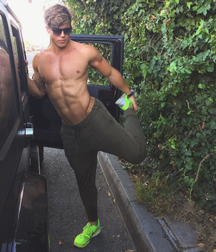 Twinks 238 597badfec11b9.jpg