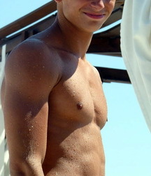 Twinks 238 597baea6d1458.jpg
