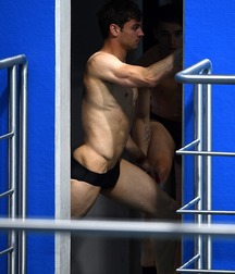 Twinks 241 597cf14104c89.jpg