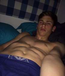Twinks 241 597cf198a82e5.jpg