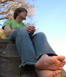 Boys's feet 67 597cf2f7b0db7.jpg