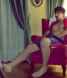 Boys's feet 67 597cf43bb99c6.jpg