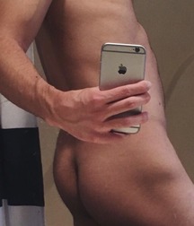 Attractive bottoms of boys 80 597cf717a9627.jpg