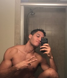 Attractive bottoms of boys 80 597cf7cd161a2.jpg