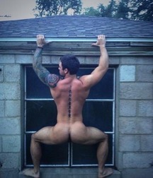 Attractive bottoms of boys 80 597cf8417f2bc.jpg