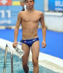 Twinks in pool 1 5980733b7937c.jpg