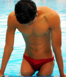 Twinks in pool 2 598075d634553.jpg