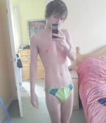 Twinks in pool 3 5980785fbd5e0.jpg