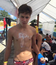 Twinks in pool 3 598078f4ae98f.jpg