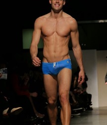 Twinks in pool 5 59808ccea19a8.jpg