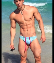 Twinks in pool 6 598095dcae588.jpg