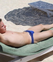 Twinks in pool 6 598095ea166c0.jpg