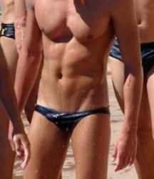 Twinks in pool 7 59871f7a7d6f1.jpg