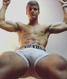 Twinks 243 598723627bd93.jpg