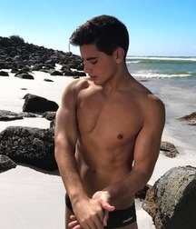 Twinks in pool 9 5989add76e9d7.jpg