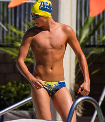 Twinks in pool 11 598ad64605066.jpg