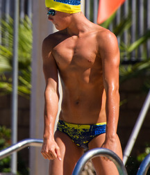 Twinks in pool 11 598ad658cb098.jpg