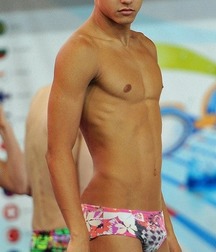 Twinks in pool 12 598cc484d9cd2.jpg