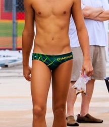 Twinks in pool 12 598cc4959b3b1.jpg