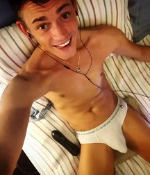 Twinks in pool 14 59934d33a7e4c.jpg