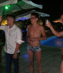 Twinks in pool 15 5994163c5fafe.jpg