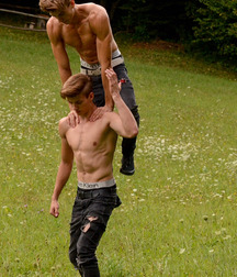 Twinks 254 599967769ec12.jpg