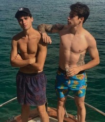 Twinks 254 599967bf8a87f.jpg