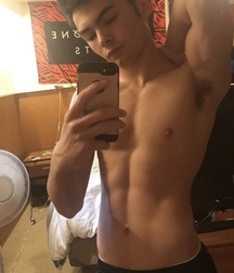 Twinks 255 599998fb95606.jpg