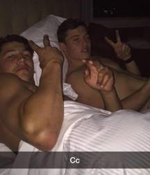 Twinks 256 599ac3da9c677.jpg
