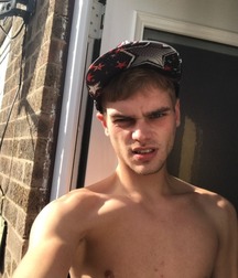 Twinks 256 599ac40f4bfd2.jpg